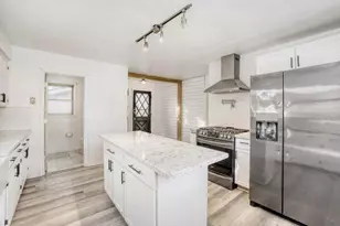 924 Farrington St, Saint Paul, MN 55117 - Photo 14