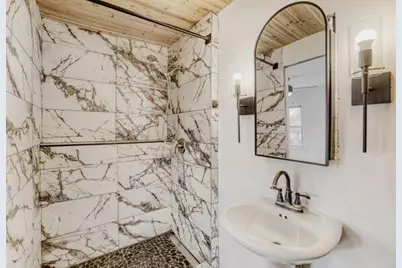 924 Farrington Street, Saint Paul, MN 55117 - Photo 24