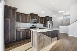 1520 75th Ave S, Fargo, ND 58104 - Photo 4