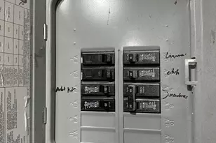 2410 Ferrant Pl, Minneapolis, MN 55411 - Photo 14