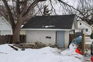 2410 Ferrant Pl, Minneapolis, MN 55411 - Photo 2