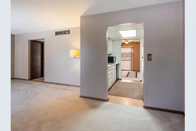 1604 Meadow Circle SE, Rochester, MN 55904 - Photo 14