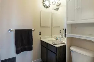 1604 Meadow Cir SE, Rochester, MN 55904 - Photo 18