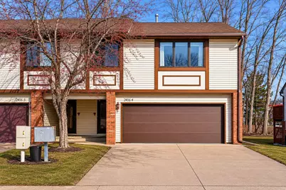 2406 County Road D W #4, Roseville, MN 55112 - Photo 1
