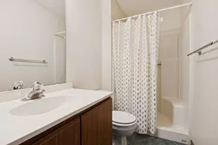 2406 County Rd D West, Roseville, MN 55112 - Photo 18