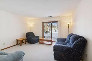 2406 County Rd D West, Roseville, MN 55112 - Photo 14