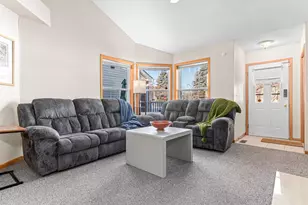 547 Old Steine Cir, New Brighton, MN 55112 - Photo 6