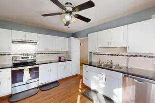 1409 Circle Dr, Albert Lea, MN 56007 - Photo 8