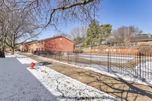 810 Old Settlers Trail, Hopkins, MN 55343 - Photo 18