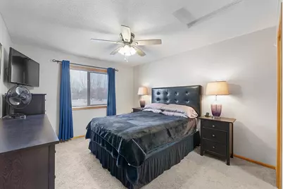 1043 Honeysuckle Lane SE, Cambridge, MN 55008 - Photo 10