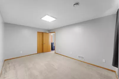 1043 Honeysuckle Lane SE, Cambridge, MN 55008 - Photo 14