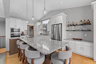 2623 Stacy St SE, Rochester, MN 55904 - Photo 4