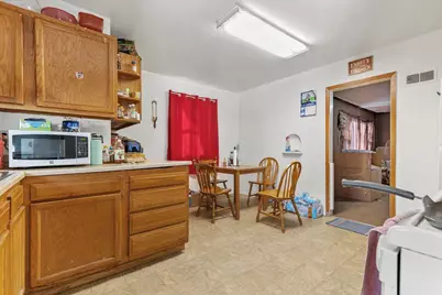 402 Mill Street, Marshall, MN 56258 - Photo 8