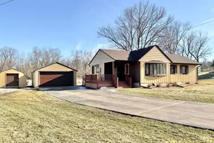 1503 16th St SW, Austin, MN 55912 - Photo 1