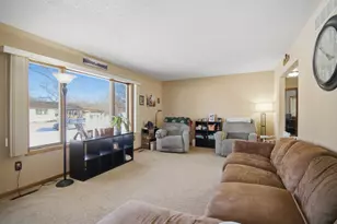 308 SE Oak St, Brownsdale, MN 55918 - Photo 6