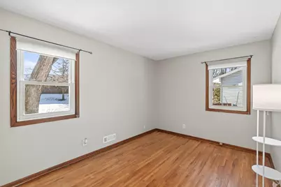 8601 Cherokee Drive N, Brooklyn Park, MN 55428 - Photo 20