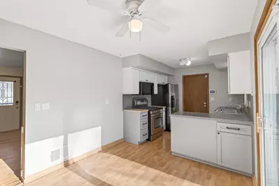 8601 Cherokee Drive N, Brooklyn Park, MN 55428 - Photo 10