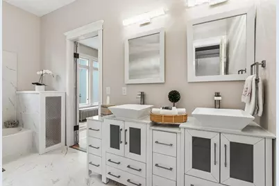 2416 Harriet Avenue, Minneapolis, MN 55405 - Photo 4