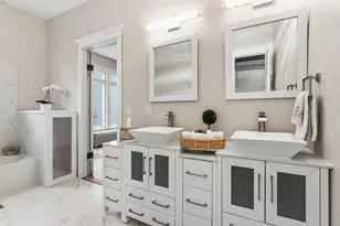 2416 Harriet Ave, Minneapolis, MN 55405 - Photo 4