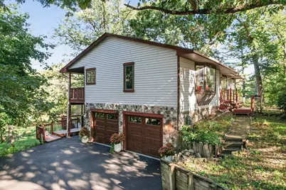 1610 Briarwood Avenue, Mahtomedi, MN 55115 - Photo 6