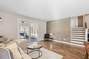 7320 Hunters Run, Eden Prairie, MN 55346 - Photo 18