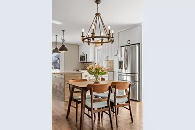 7320 Hunters Run, Eden Prairie, MN 55346 - Photo 16