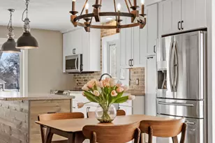 7320 Hunters Run, Eden Prairie, MN 55346 - Photo 16