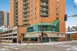 78 10th St E, Saint Paul, MN 55101 - Photo 2