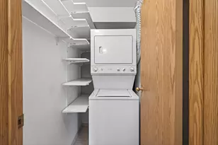 78 10th St E, Saint Paul, MN 55101 - Photo 30