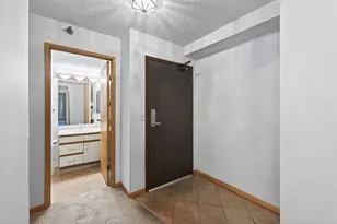 78 10th St E, Saint Paul, MN 55101 - Photo 8