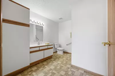 334 30th Street N, Moorhead, MN 56560 - Photo 18