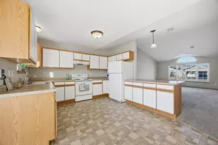 334 30th St N, Moorhead, MN 56560 - Photo 12