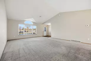 334 30th St N, Moorhead, MN 56560 - Photo 8