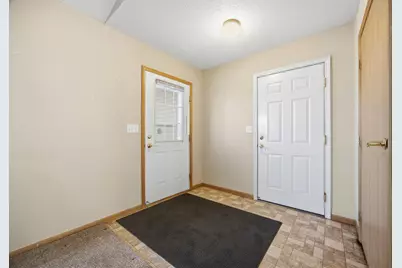 334 30th Street N, Moorhead, MN 56560 - Photo 6