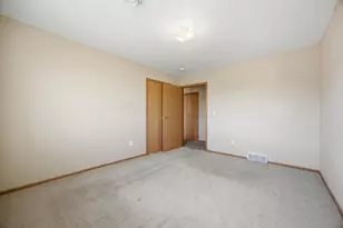 334 30th St N, Moorhead, MN 56560 - Photo 22