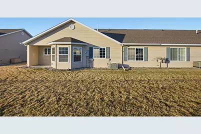 334 30th Street N, Moorhead, MN 56560 - Photo 4