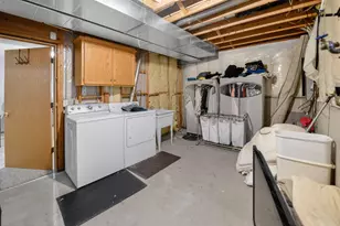 2433 Columbus Ct, Minneapolis, MN 55404 - Photo 40