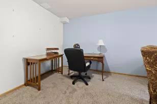 2433 Columbus Ct, Minneapolis, MN 55404 - Photo 34