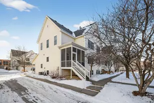 2433 Columbus Ct, Minneapolis, MN 55404 - Photo 2