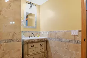 2433 Columbus Ct, Minneapolis, MN 55404 - Photo 30