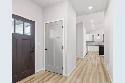 3022 41st Avenue S, Moorhead, MN 56560 - Photo 2