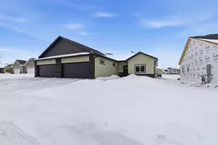 3022 41st Ave S, Moorhead, MN 56560 - Photo 1