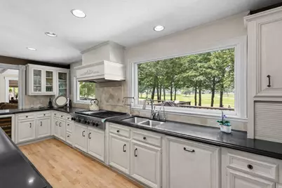 2890 Autumn Woods Drive, Chaska, MN 55318 - Photo 12