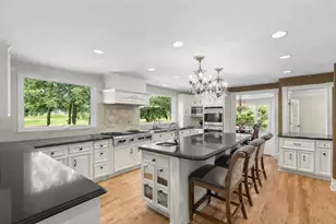 2890 Autumn Woods Dr, Chaska, MN 55318 - Photo 6