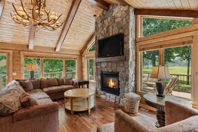 2890 Autumn Woods Drive, Chaska, MN 55318 - Photo 4