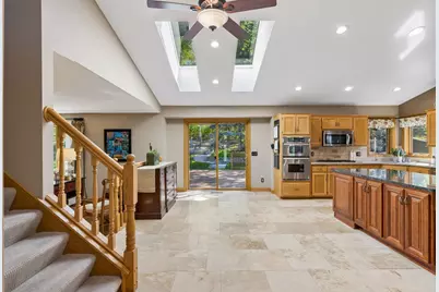 356 Pendryn Hill Curve, Woodbury, MN 55125 - Photo 8