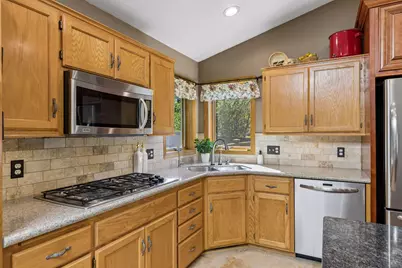 356 Pendryn Hill Curve, Woodbury, MN 55125 - Photo 12