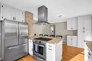 3981 Brunswick Ave S, Saint Louis Park, MN 55416 - Photo 12