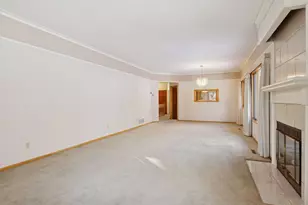 7701 Pondwood Dr, Edina, MN 55439 - Photo 14