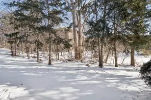 7701 Pondwood Dr, Edina, MN 55439 - Photo 50